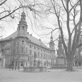 Opactwo Cystersów - kościół klasztorny Wniebowzięcia N.M.P i św. Jana Chrzciciela - prawe skrzydło budynku. , skan 1