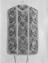 Kościół pw. Wniebowzięcia NMP i Świętego Józefa - ornat niebieski, 1730-35, Francja, skan 1