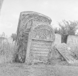 Cmentarz, Kirkut - macewy, skan 1