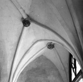 kościół rzymskokatolicki, ob. katedra pw. św. Mikołaja - wnętrze: kruchta południowa - sklepienie, skan 1