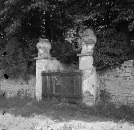 dwór - brama do parku, skan 1