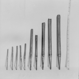 Klasztor ss. Klarysek - większy pozytyw szkatulny - zniszczone piszczałki, skan 1