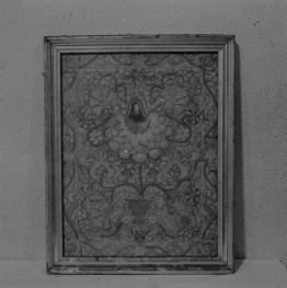 Bazyliki Wniebowzięcia NMP - wnętrze: obraz haftowany , skan 1