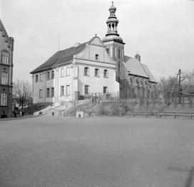 kościół św. Jana Chrzciciela - widok ogólny, skan 1