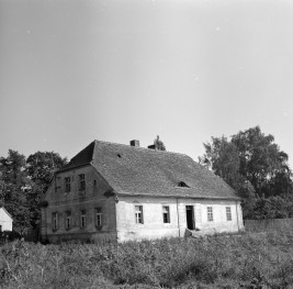 dom nr 10 - elewacja ogrodowa, skan 1