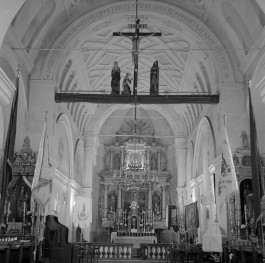 Kościół pw. św. Doroty - wnętrze, prezbiterium, skan 1
