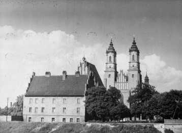 psałteria i katedra - widok ogólny, skan 1