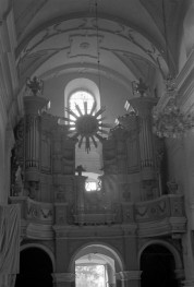 Bazylika Wniebowzięcia Najświętszej Maryi Panny (kościół podominikański) - organy, chór, skan 1