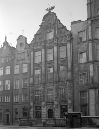 kamienica - elewacja frontowa, skan 1