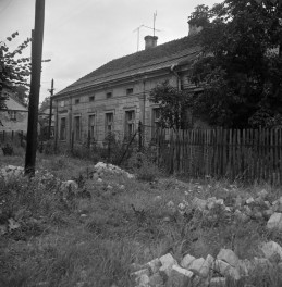 dom - elewacja frontowa, fragment, skan 1