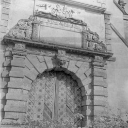 Zamek w Krasiczynie - portal główny, skan 1