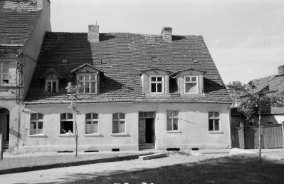 dom - elewacja , skan 1