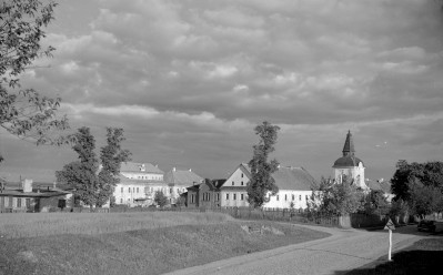Pałac Opatów - widok ogólny, skan 1