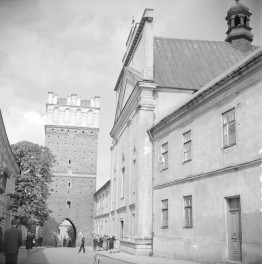 kościół pw. Świętego Ducha - elewacja, skan 1