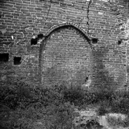 kościół pw. Św. Ducha, ob. Biblioteka Wojewódzka - wnętrze: ściana zachodnia, fragment, skan 1