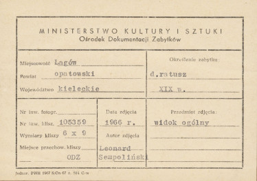 Widok ogólny na d. ratusz - metryczka


, skan 1