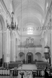 kościół Imienia Najświętszej Maryi Panny - wnętrze: chór i prospekt organowy, skan 1