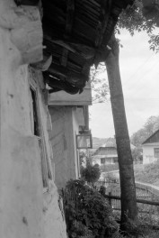 fragment zabudowy ulicy, skan 1