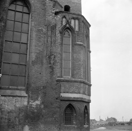 kościół rzymskokatolicki, ob. katedra pw. św. Mikołaja - elewacja wschodnia, część północna, skan 1