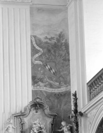 kościół pw. Św. Józefa - wnętrze: malowidło na ścianie nad ołtarzem prawym, skan 1