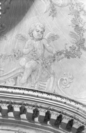 Katedra pw. Wniebowzięcia Najświętszej Marii Panny - wnętrze - kaplica Łubieńskich, fragment dekoracji malarskiej, skan 1