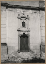 Zespół katedralny - dzwonnica, widok na portal, , skan 1