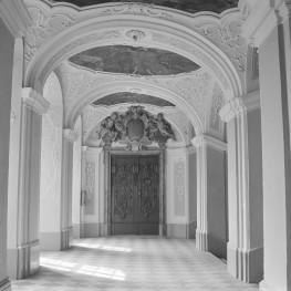 kolegium jezuickie, ob. Uniwersytet Wrocławski - wnętrze: korytarz do auli Leopoldina, skan 1