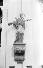Kościół św. Jerzego - wnętrze, figura św. Jerzego., skan 1