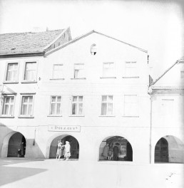 rynek - kamienica, elewacja frontowa, skan 1