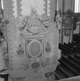 Katedra św. Apostołów Piotra i Pawła - wnętrze: epitafium Mikołaja z Głogowa, skan 1