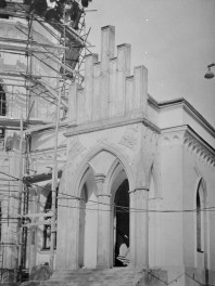 Pałac Krasińskich - elewacja, sterczyny, skan 1
