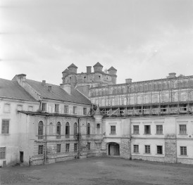 zamek - elewacja od dziedzińca, skan 1