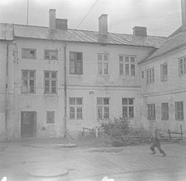 dom, dawna ul. Kościuszki 66 - elewacja od podwórza, skan 1