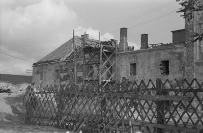 klasztor Dominikański - fragment elewacji, skan 1