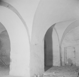 zespół poklasztorny - wnętrze, parter, skan 1