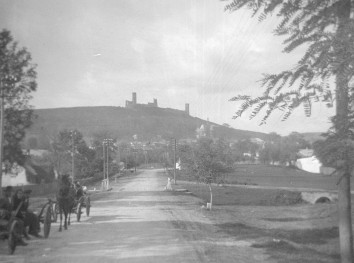 zamek - ruiny, widok ogólny, skan 1