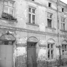 koszary Godebskiego - elewacja frontowa, skan 1