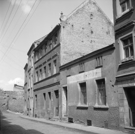 kamienice - elewacje frontowe, skan 1