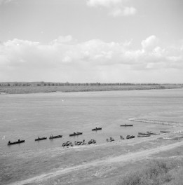 rzeka Wisła w rejonie miasta - widok z Góry Zamkowej, skan 1