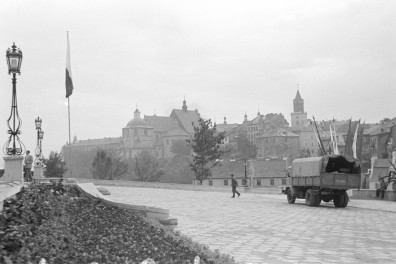 panorama miasta - widok z zamkiem, skan 1