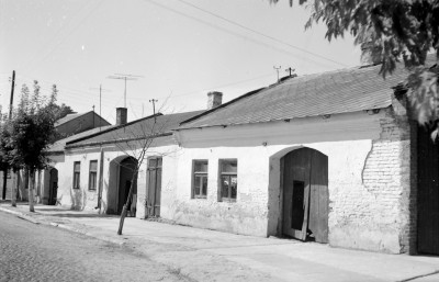 Zabudowa miejska - elewacje frontowe, skan 1