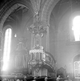 kościół parafialny pw. św.św. Marcina i Mikołaja - ambona, skan 1