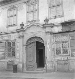 kamienica w rynku (dawny plac 27 stycznia) 25, skan 1