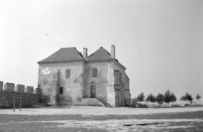 skarbczyk, część zespołu zamkowego, skan 1