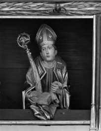 Kościół Najświętszej Marii Panny - wnętrze: ołtarz główny, tryptyk, predella , skan 1