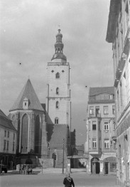 kościół parafiany - elewacja wsch., skan 1