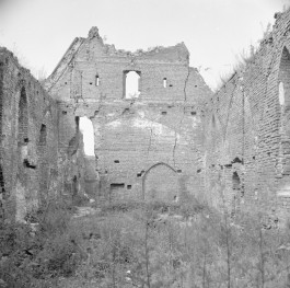 kościół pw. Św. Ducha, ob. Biblioteka Wojewódzka - wnętrze: ściana zachodnia, skan 1