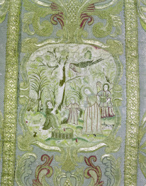 klasztor Benedyktynek - zbiory - ornat haftowany - fragment, skan 1