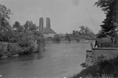 katedra pw. św. Jana Chrzciciela - wieża od Odry, skan 1
