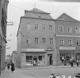kamienice - elewacje frontowe, skan 1